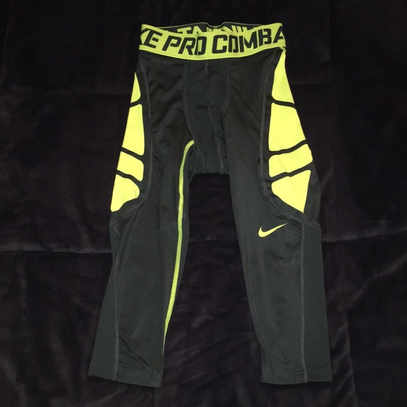 Nike Other - Nike pro combat 3/4 compression pants